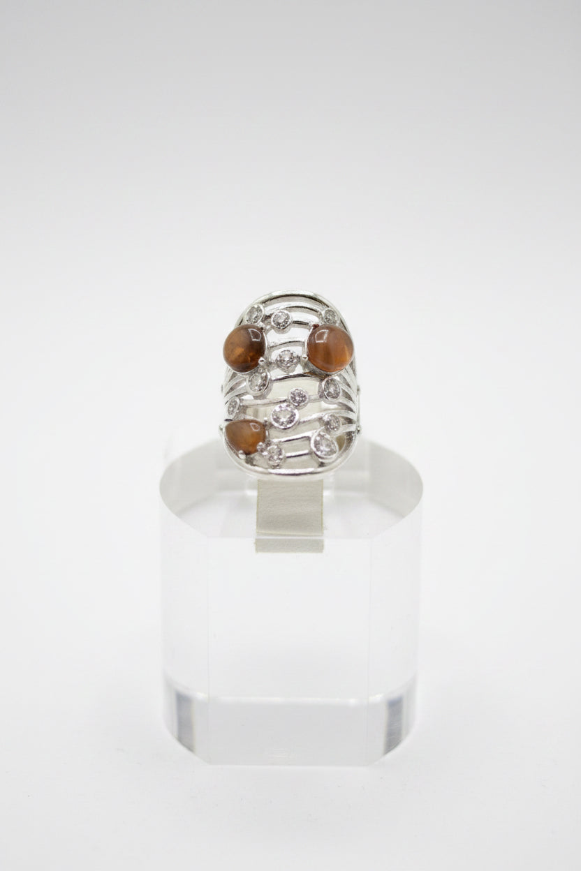Divas statement ring