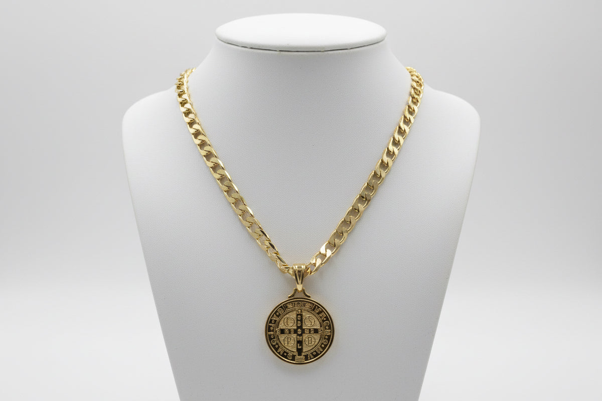 18K Gold filled 18” 7mm Cuban Link Chain with Saint Pendant.