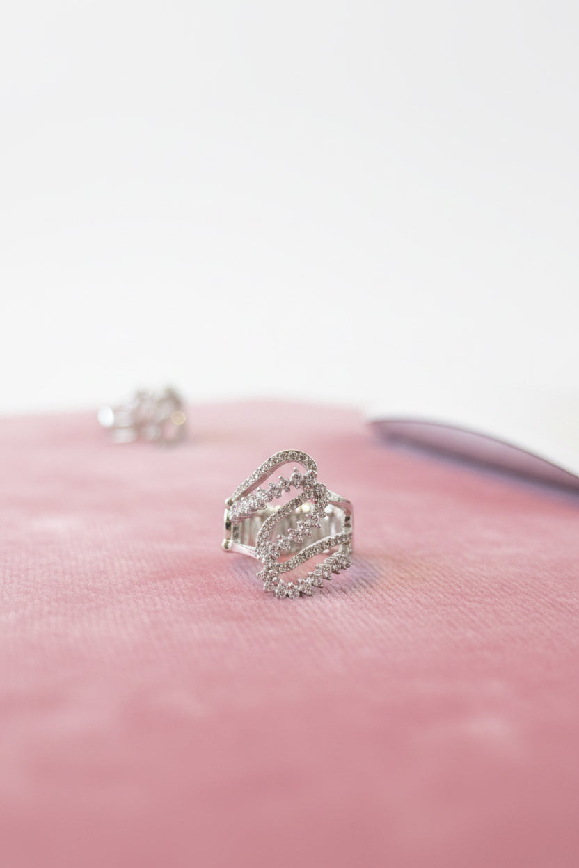 Divas Silver Plated swirl cz ring (adjustable)