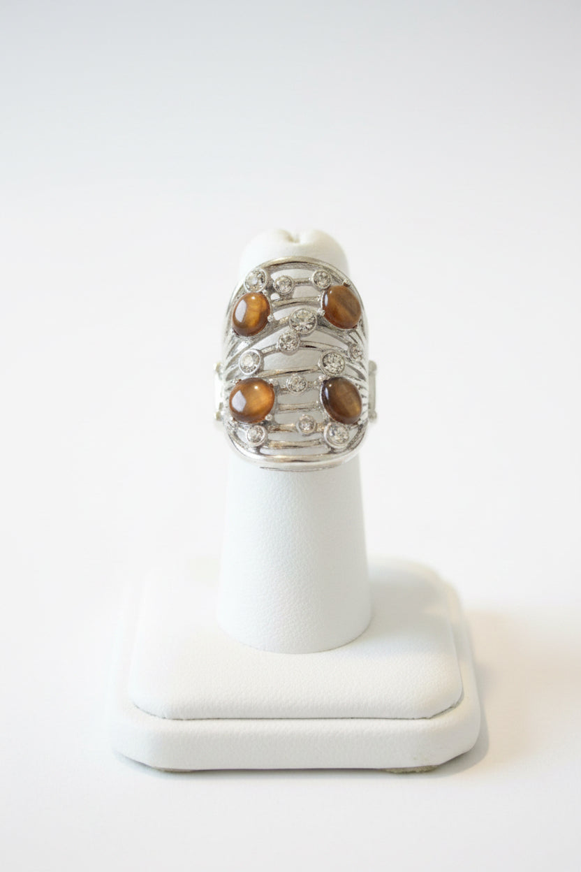 Divas statement ring