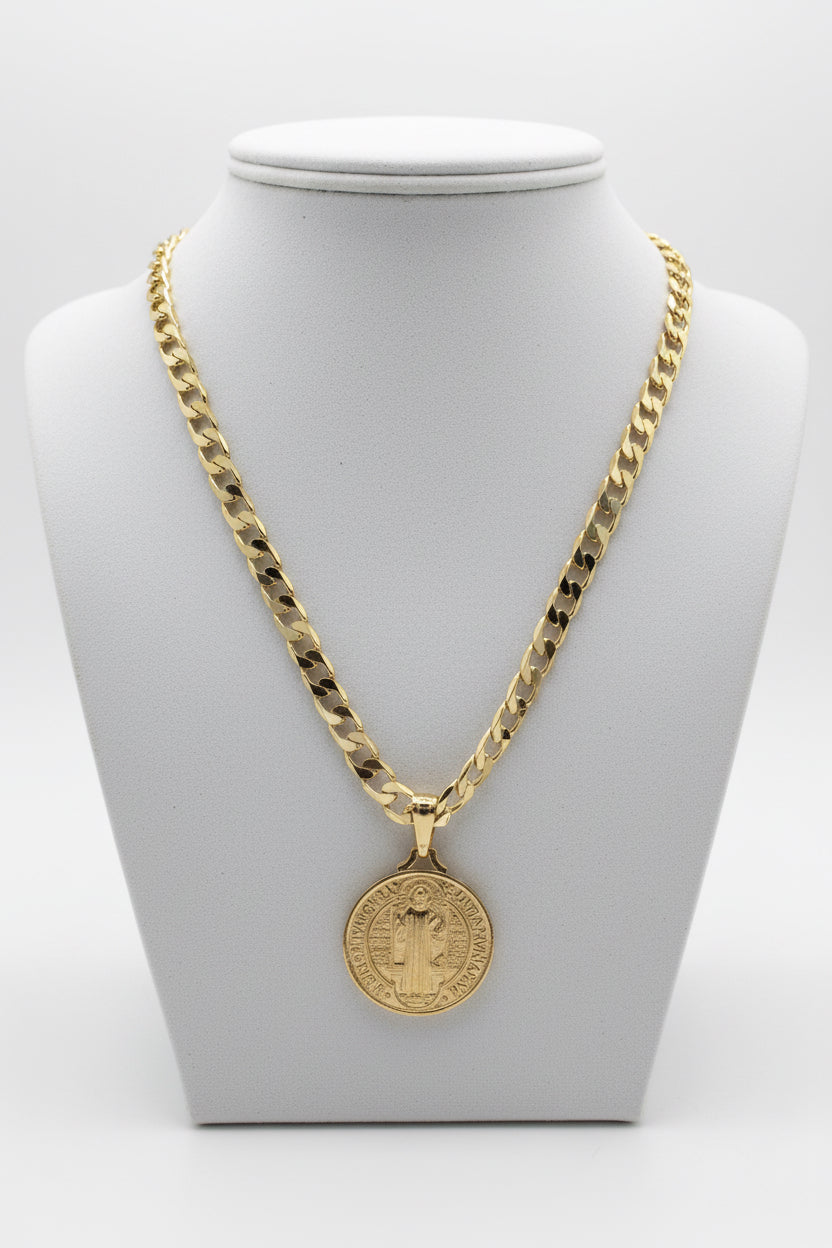18K Gold filled 18” 7mm Cuban Link Chain with Saint Pendant.