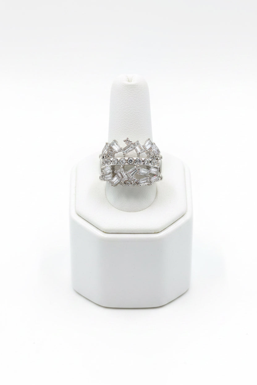 Divas Baguette & solitaire cocktail ring.